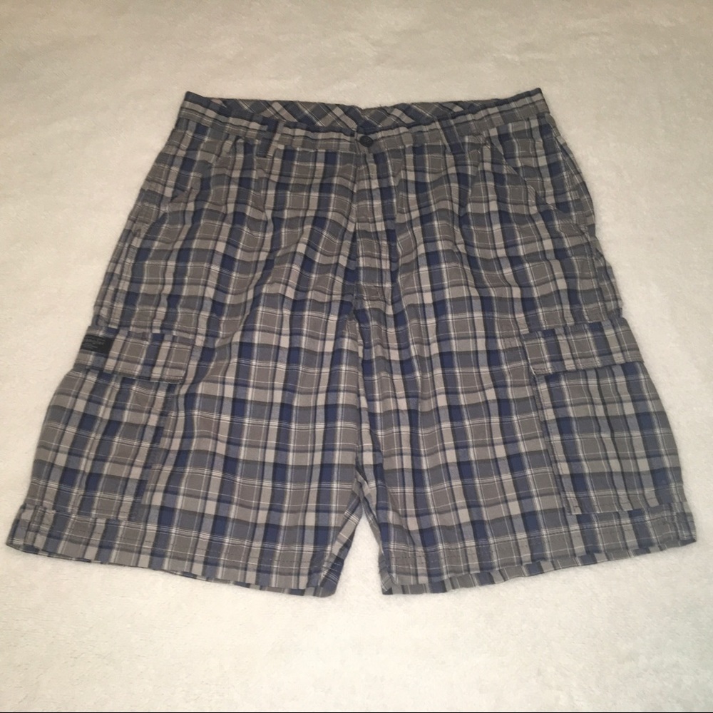 Wrangler cargo plaid shorts